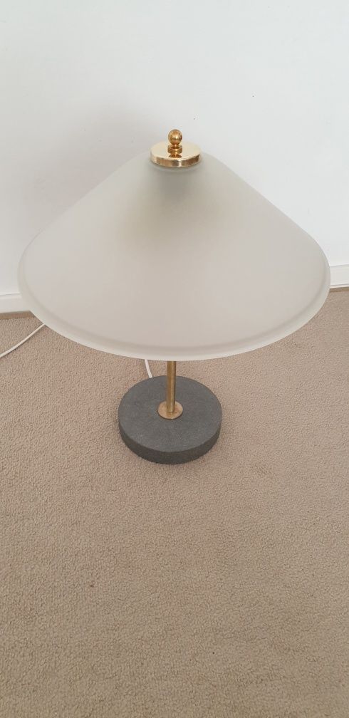 Lampa veioza vintage colectie SUA 1970 alama masiva sticla ardezie