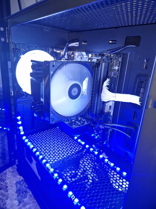 Vand  Sistem AQIRYS Ryzen 5500  SSD M2 500GB  32Gb  DDR 4