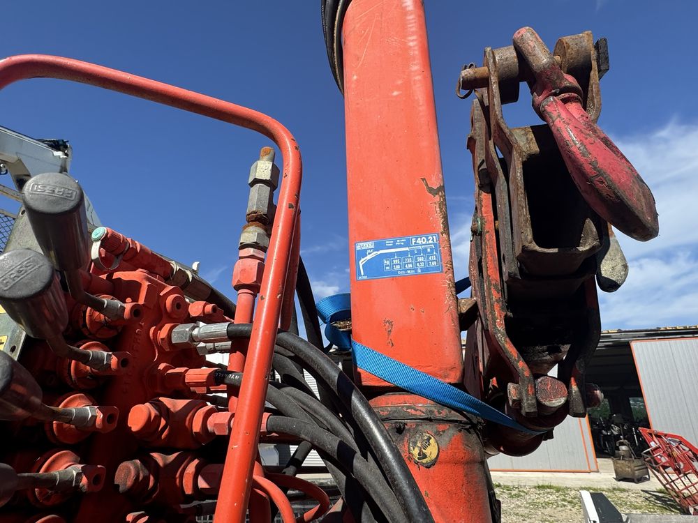 Кран за камионче fassi f40