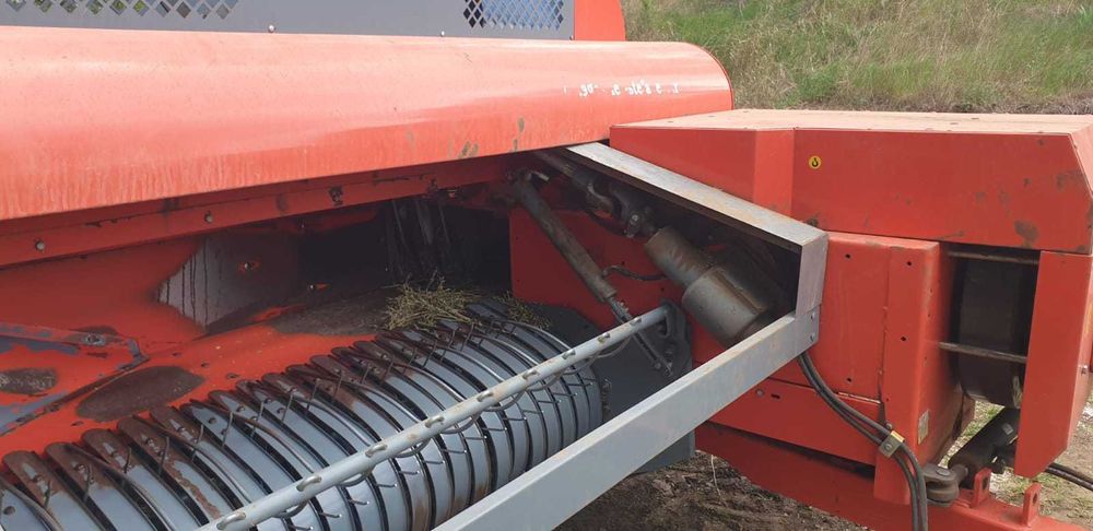 Presa  de balotat / Balotiera Maschio Pitagora L