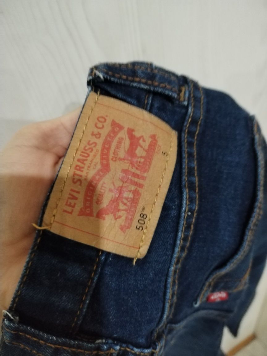 Оригинални детски дънки Levi's 5г