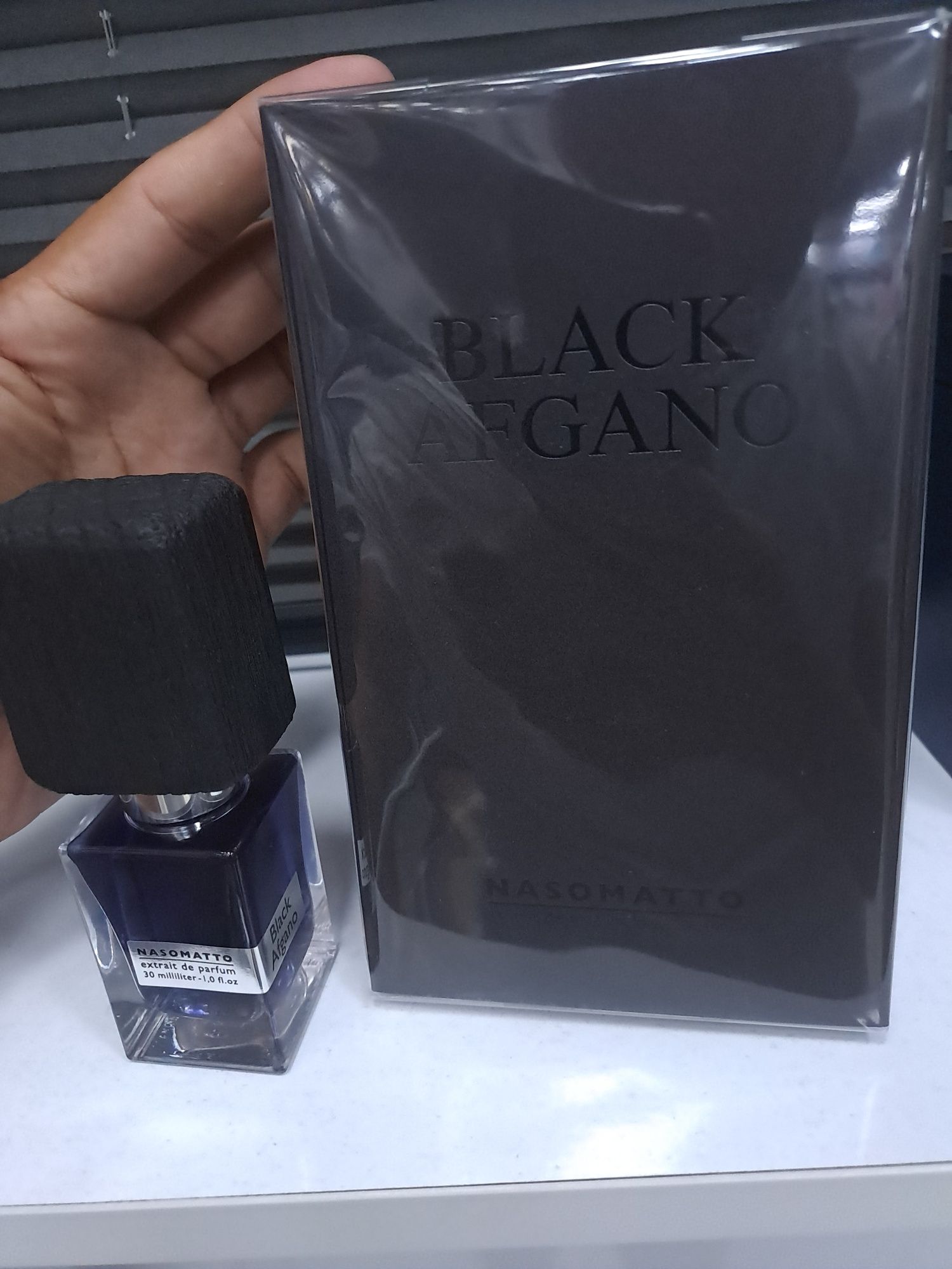 Black afgano Nasomatto