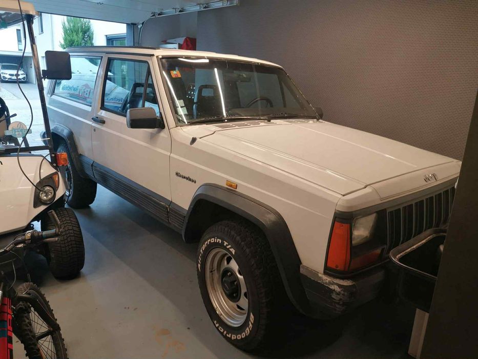 Jeep Cherokee…..