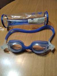 Очила за плуване и топка