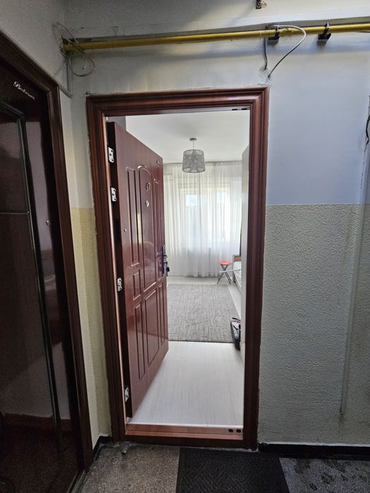 Proprietar Garsoniera de închiriat Ploiești Vest str. Eremia Grigoresc
