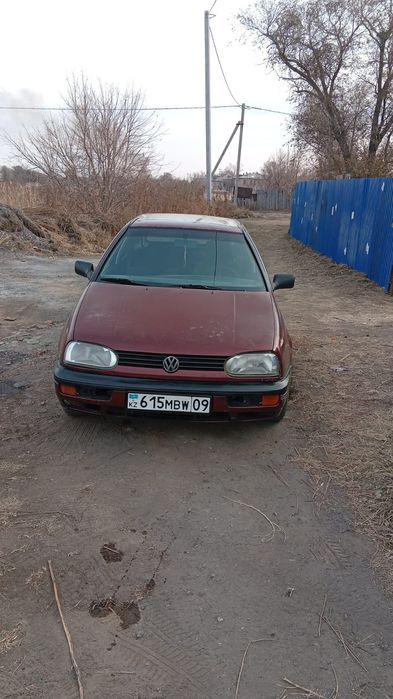 Продам гольф в хорошем состоянии.на фото все видно.