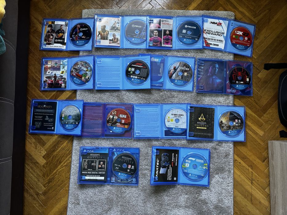 PS4 Pro 1 TB+2 Controllere+14 Jocuri.