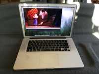 Продавам работещ лаптоп Macbook Pro,15 инча,SSD+HDD