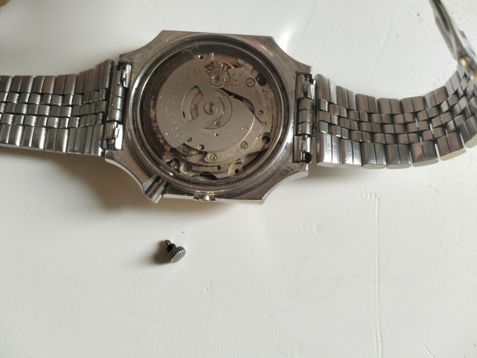 Часы ORIENT фреза не рабочии.