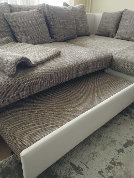 Разтегателен диван - лежанка