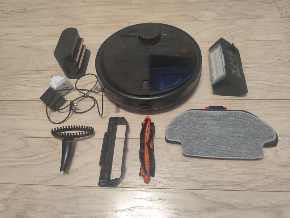 Робот-пылесос рабочий Астана