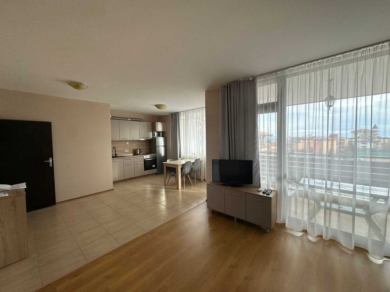 Продава се Тристаен апартамент в Несебър - 101 кв.м за 981 €/кв.м - Снимка #5