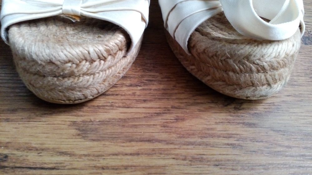 сандали на платформа Angello естествена кожа и trendy плетени