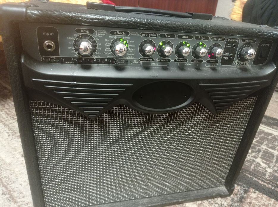 Улвсиател peavey vypyar 30watts