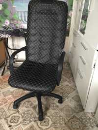 Продаётся офисное кресло эко кожа