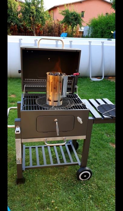 Vând gratar/grill cu fonta, nou, sigilat