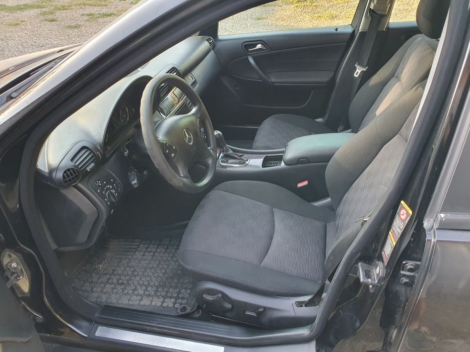 Vând  Mercede - Benz C200 CDI