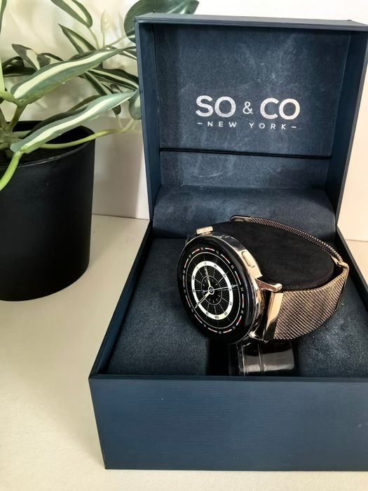 SmartWatch Huawei GT3 Gold Edition Impecabil + Încărcător Original