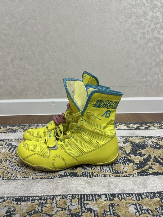 Продаю аббренд размер 40