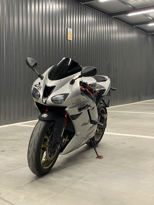 Kawasaki Zx6r.
