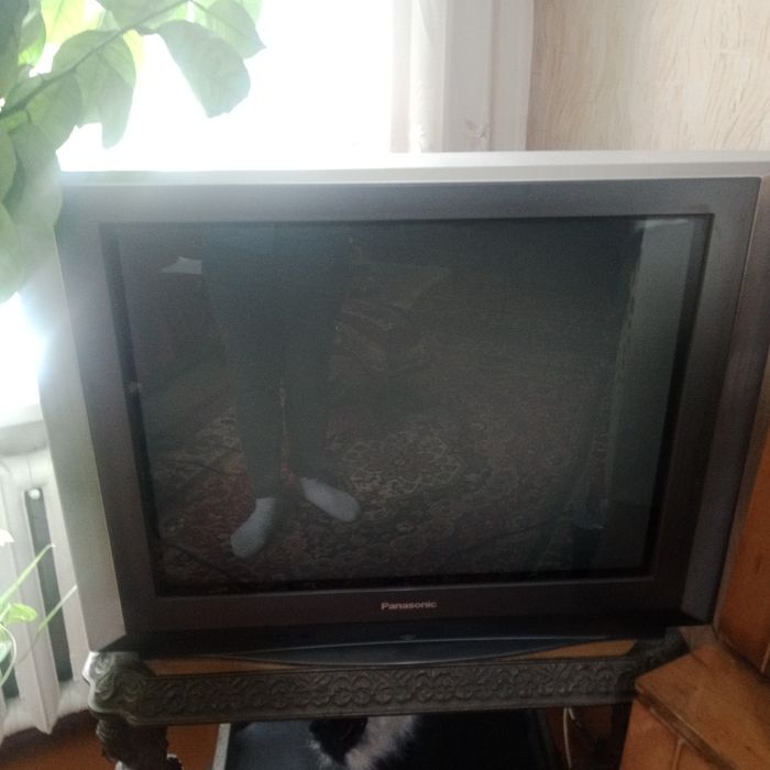 Продам телевизор