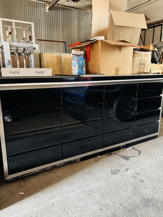 Мебель для бутика и магазина салона