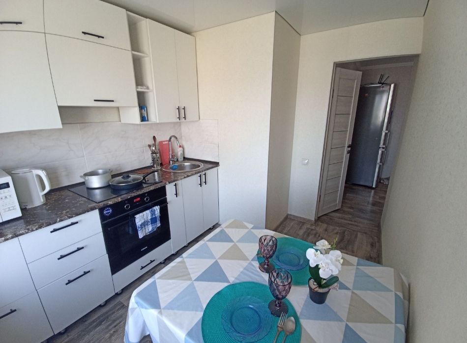 Сдам 2х комн Евролюкс в районе Речного вокзала