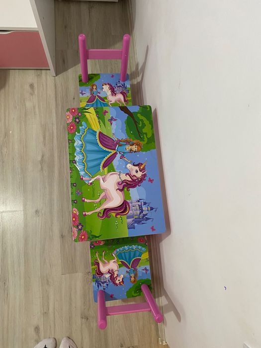 Măsuță cu scaune pt activități