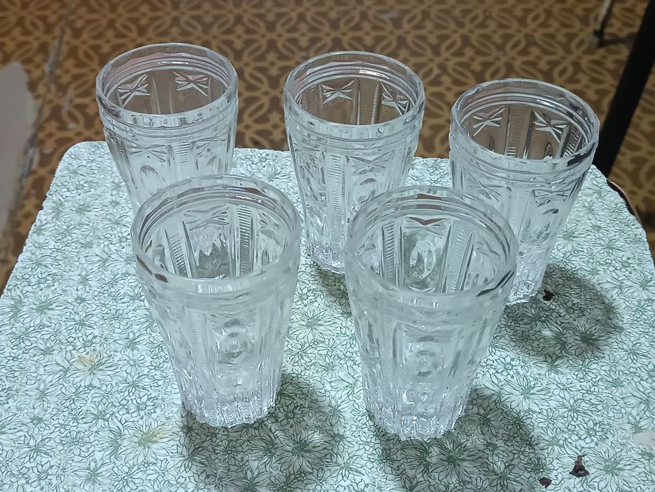 Продам хрустальные стаканчики