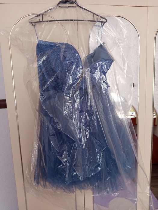 Блестяща синя бална рокля