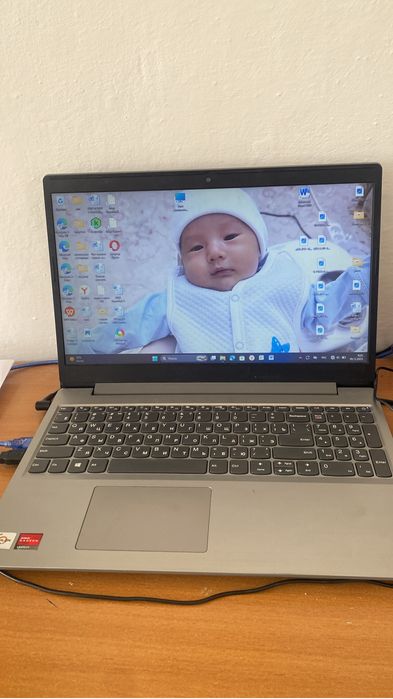 Продам Ноутбук Lenova