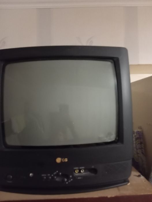 Отдам телевизор не рабочий
