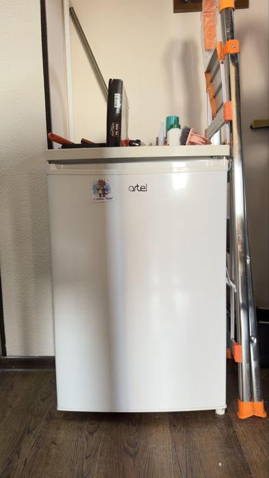 Продам холодильник Artel