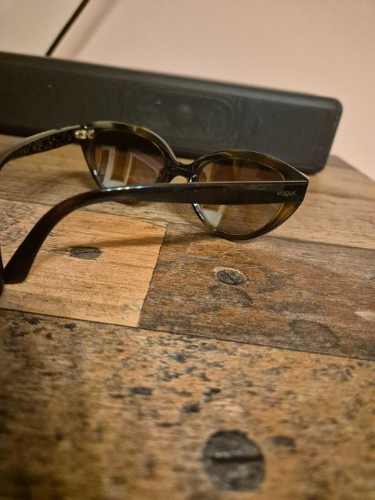 Детски слънчеви очила Vogue