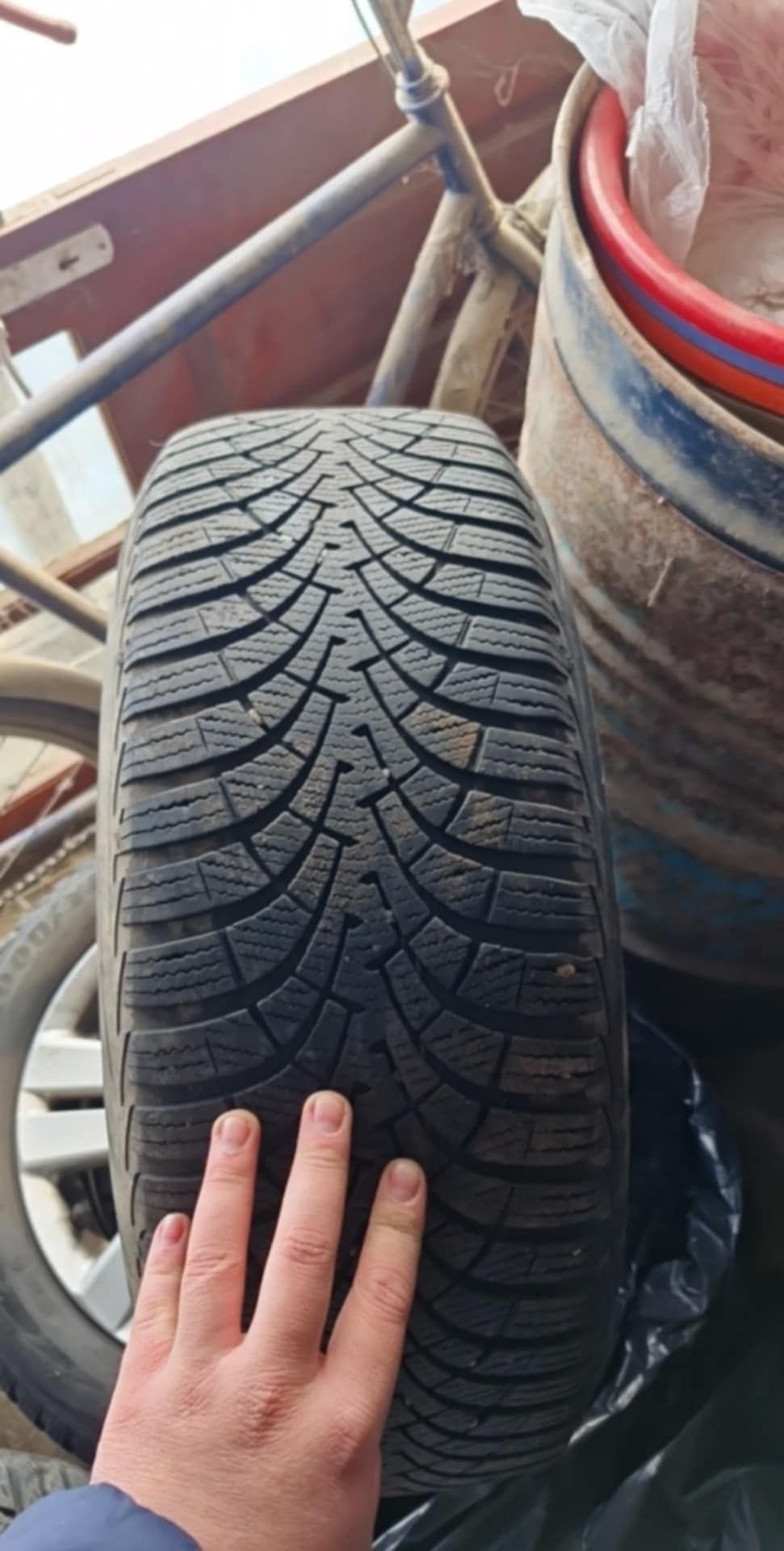Jante 5x112 r16 vw + cauciucuri iarna