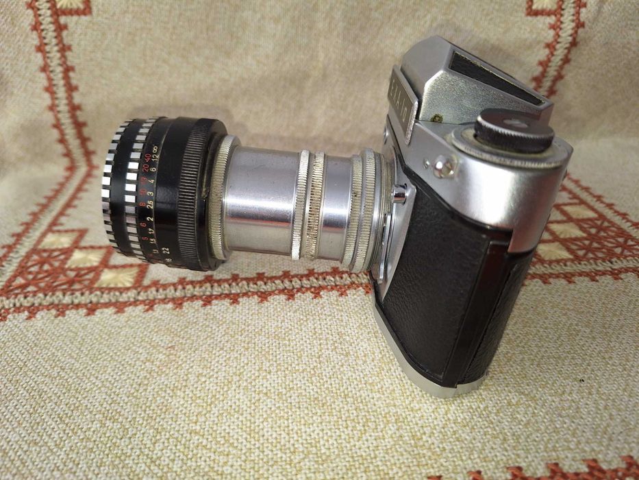 Aparat foto vechi EXA 1a IHAGEE DDR din DRESDA CU INEL MACRO