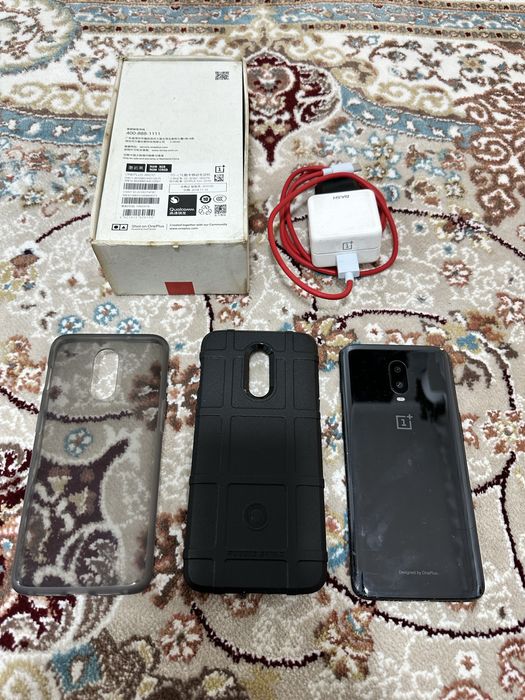 Oneplus 6T 8/128гб