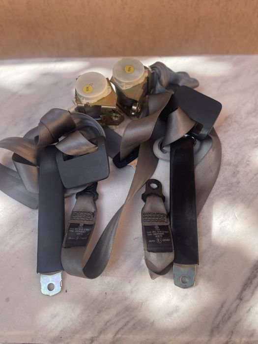 Centuri siguranta spate VW T5 Caravelle Multivan orginale rindul 3