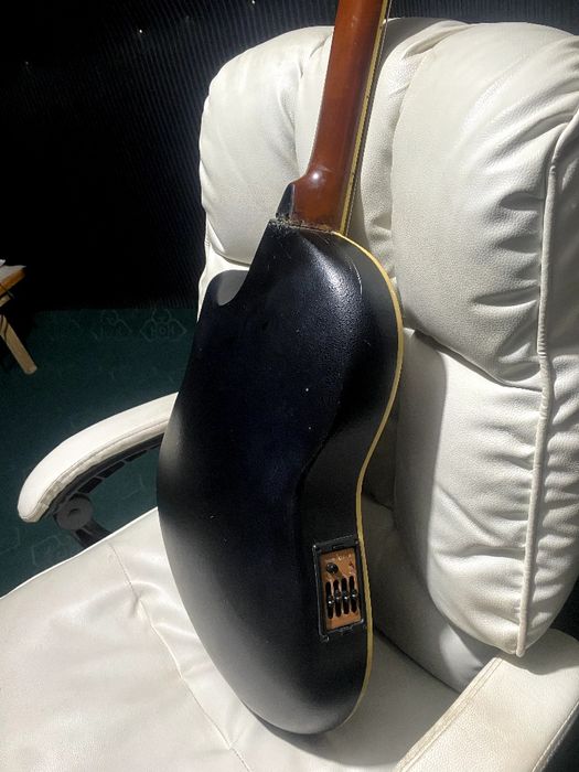 Gitara firminy Elektra Akustika Sotiladi