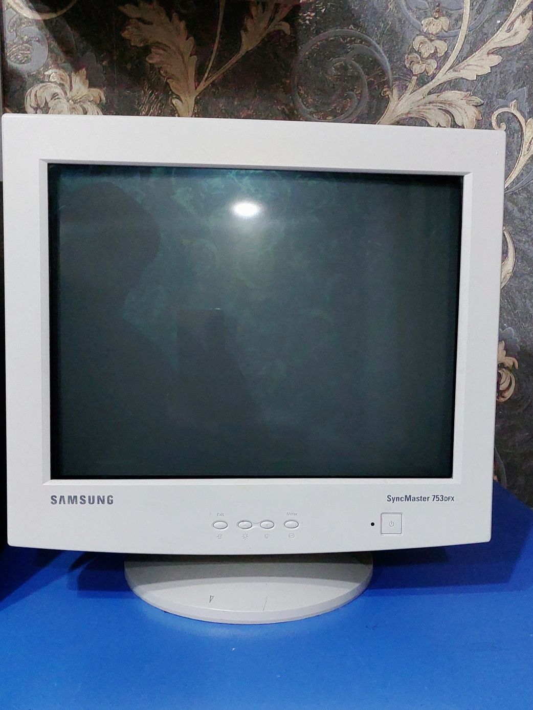 Samsung монитор 753DFX