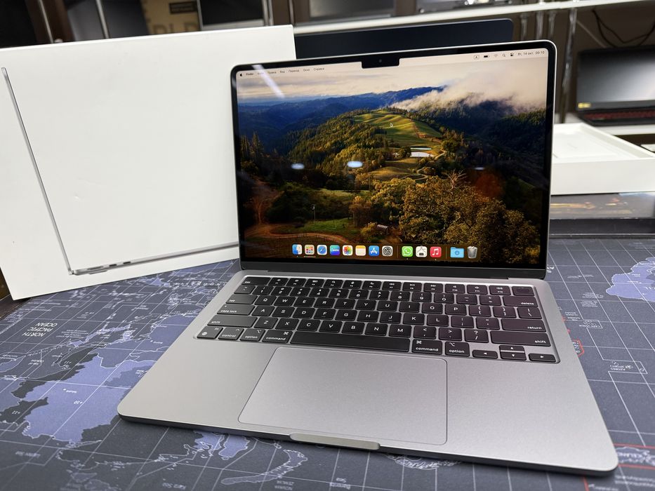 Macbook Air 13 M2 8Gb/256Gb/69ц