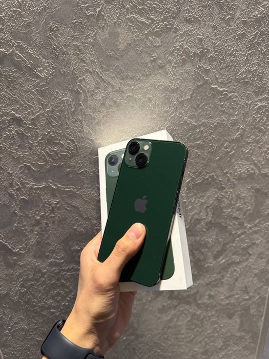 Iphone 13 green