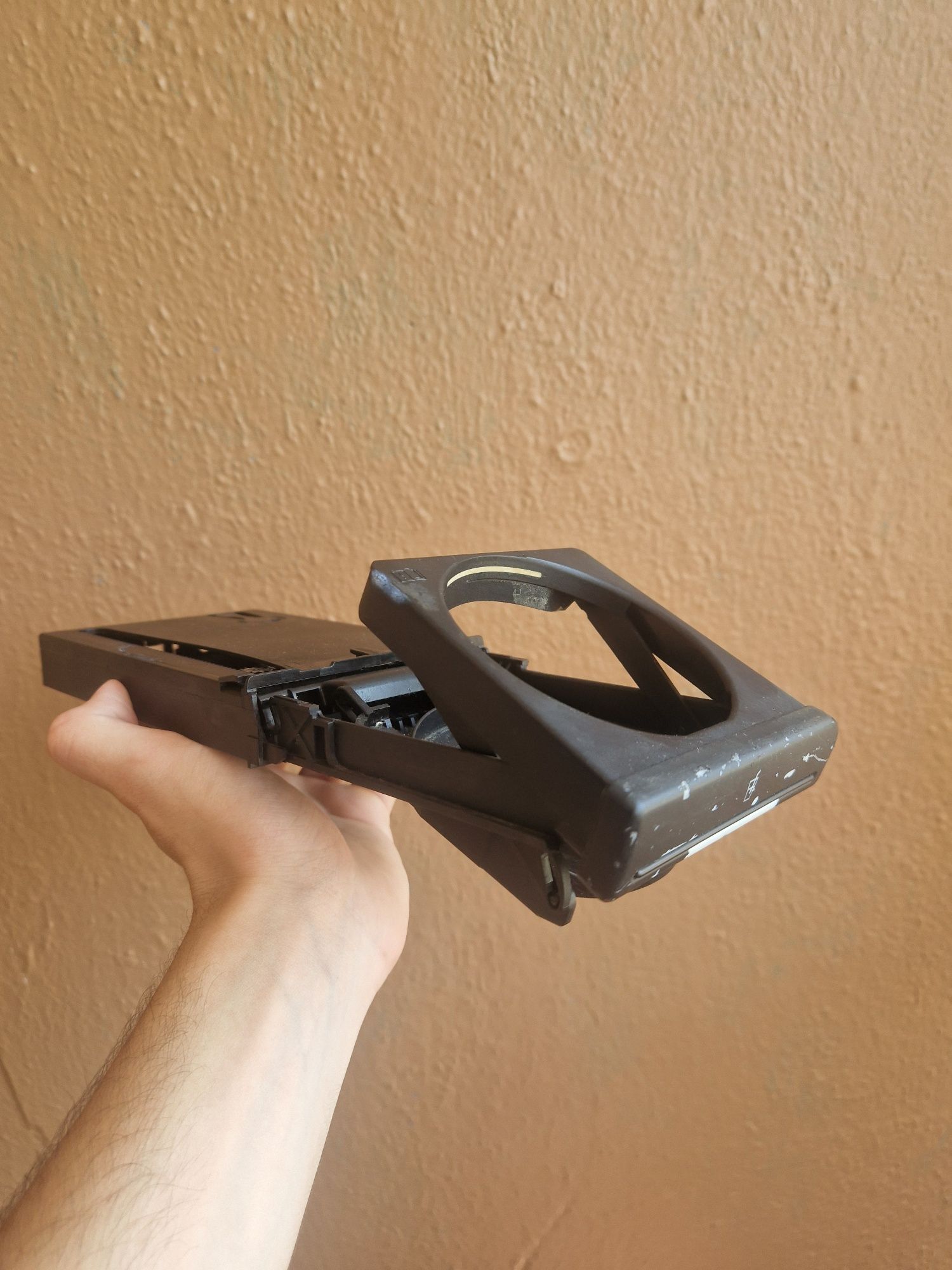Audi a4 b6/7 cup holder