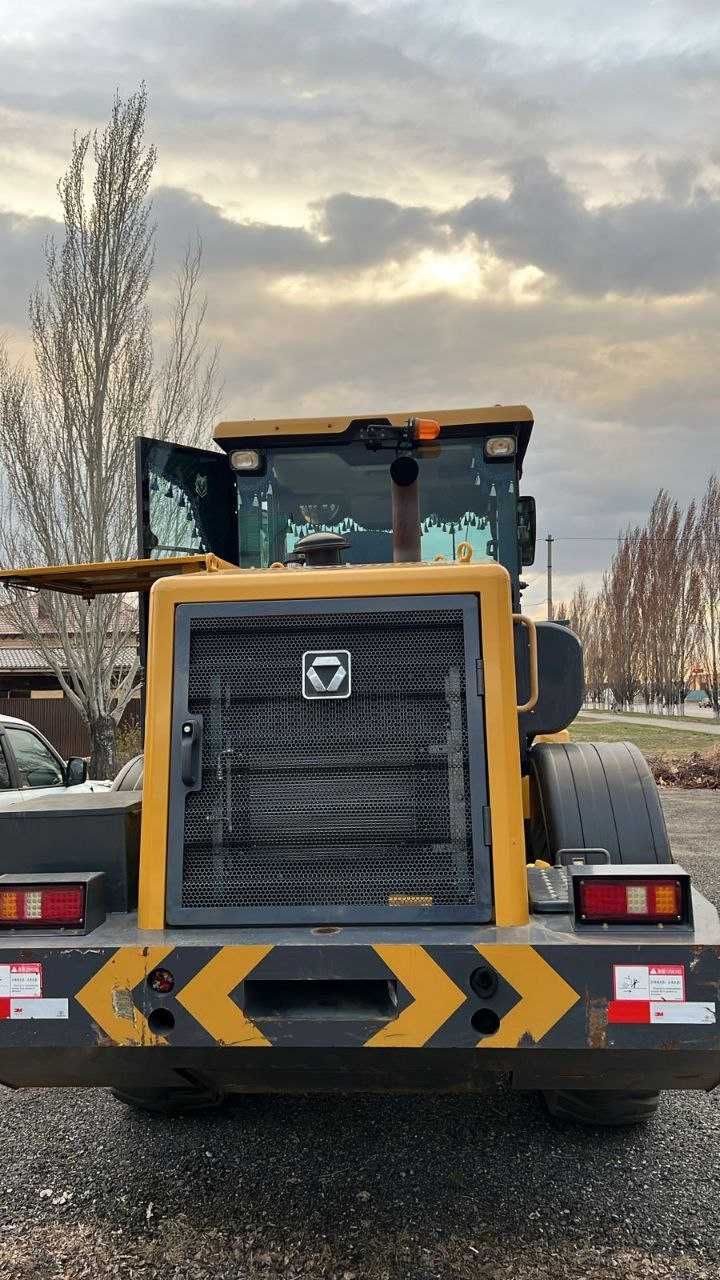 Продам погрузчик экскаватор