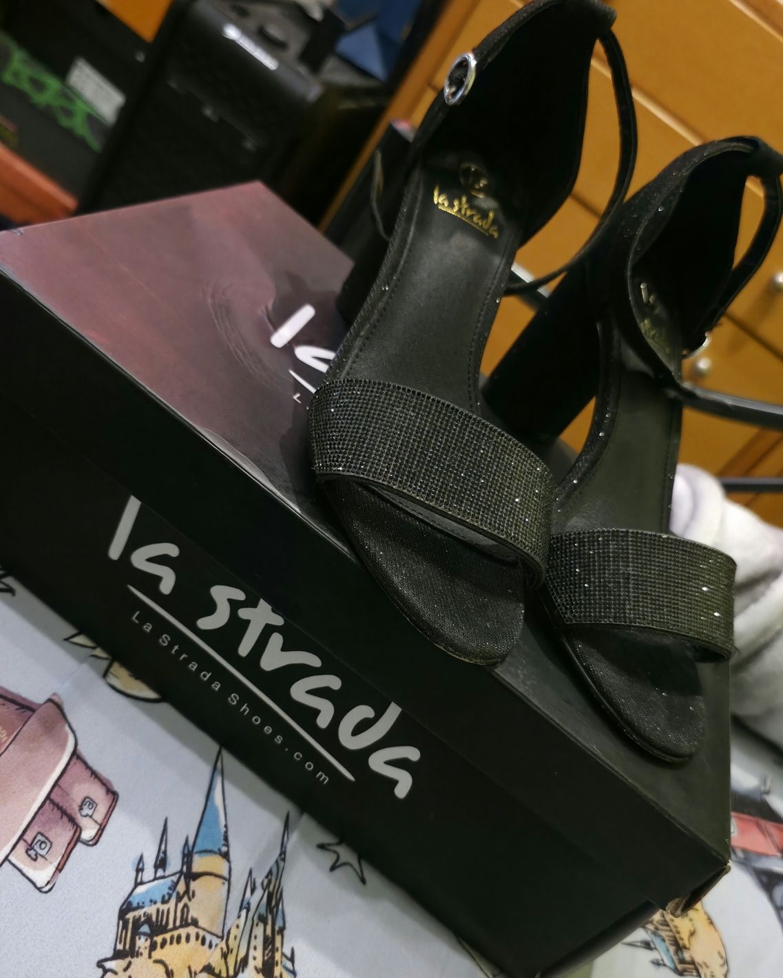 La Strada Обувки