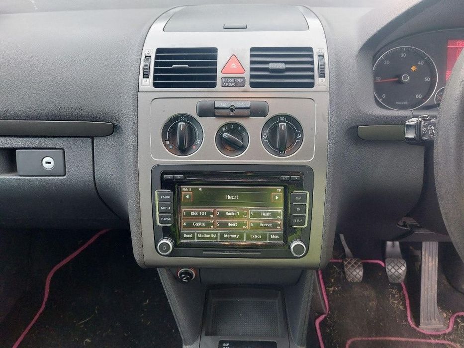 Aripa stanga spate Volkswagen Touran 2009 VAN 1.9 TDI