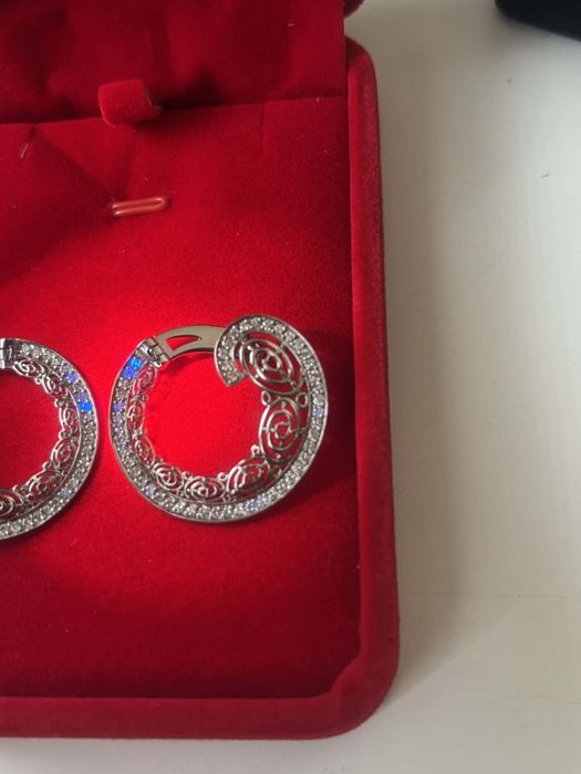 Златни обеци 18К с 96 диаманта