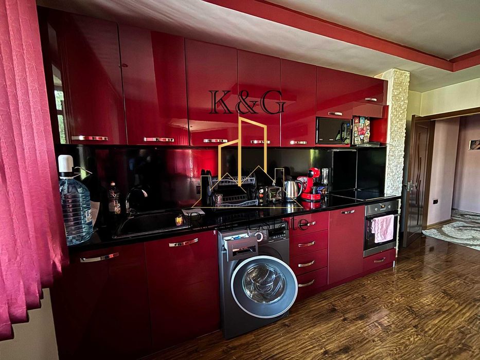 Продава се Тристаен апартамент в Разград, Център - 75 кв.м за 2380 €/кв.м - Снимка #1