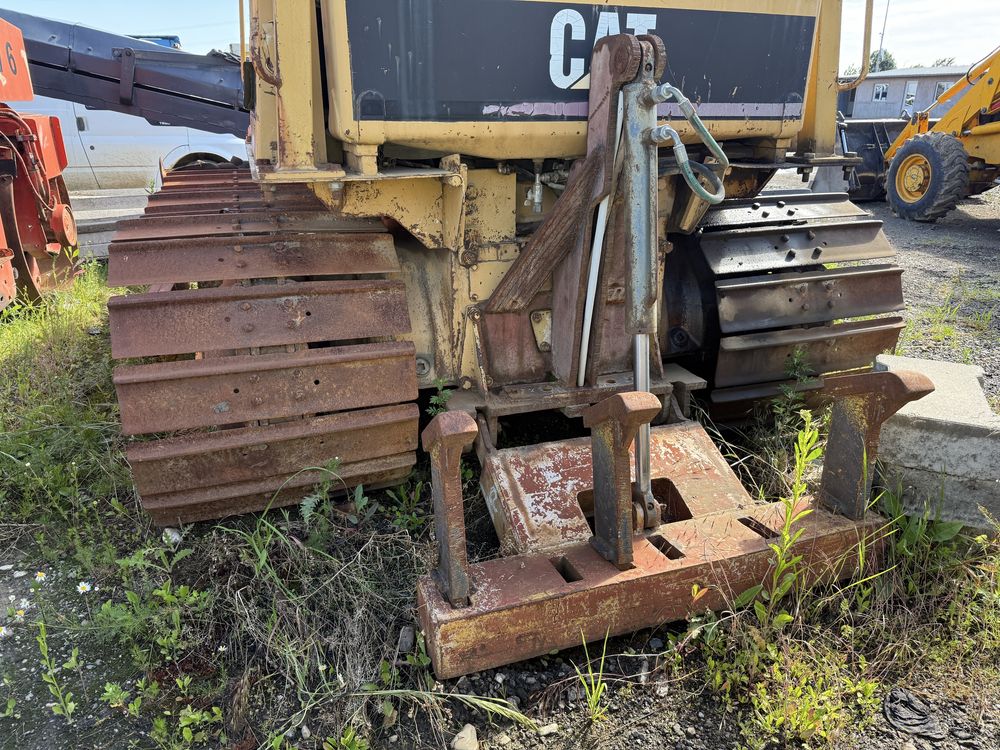 Buldozer Caterpillar CAT D4E 9 tone
