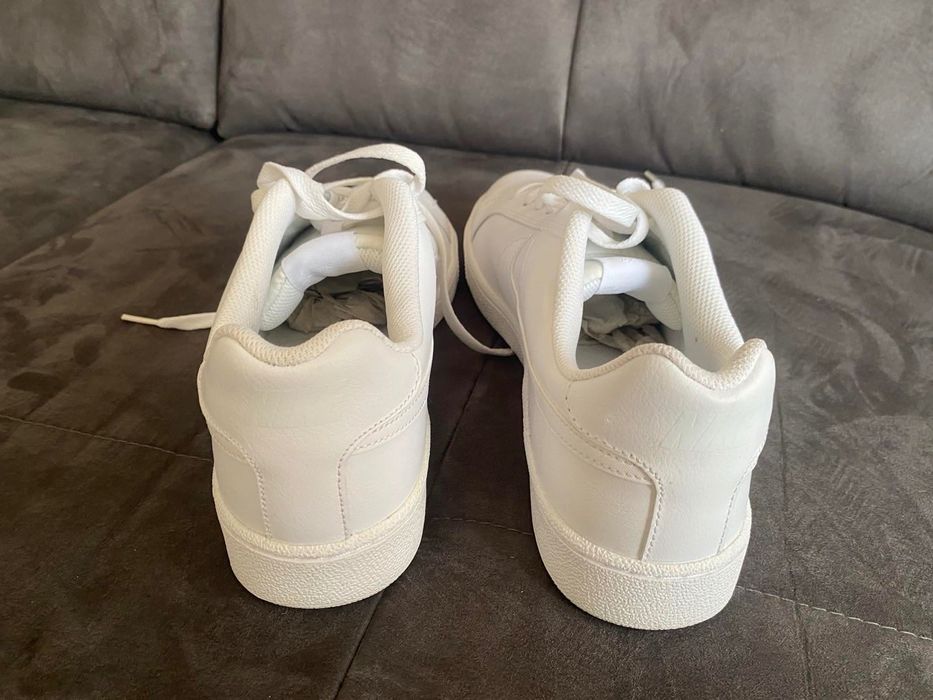 Нови мъжки маратонки Nike Court Royale 45.5